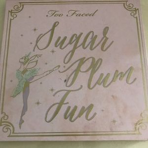 Too Faced Eye Shadow Pallet